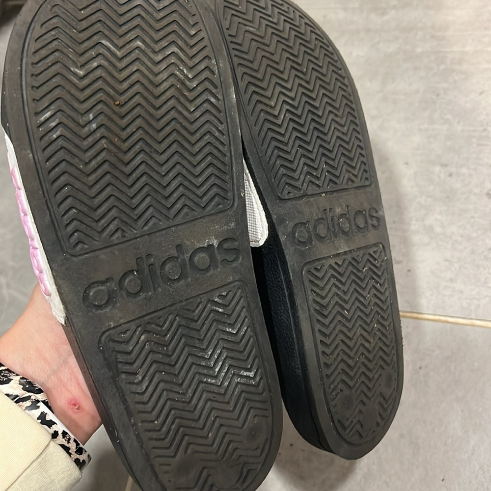 Adidas slides - Picture 2 of 3